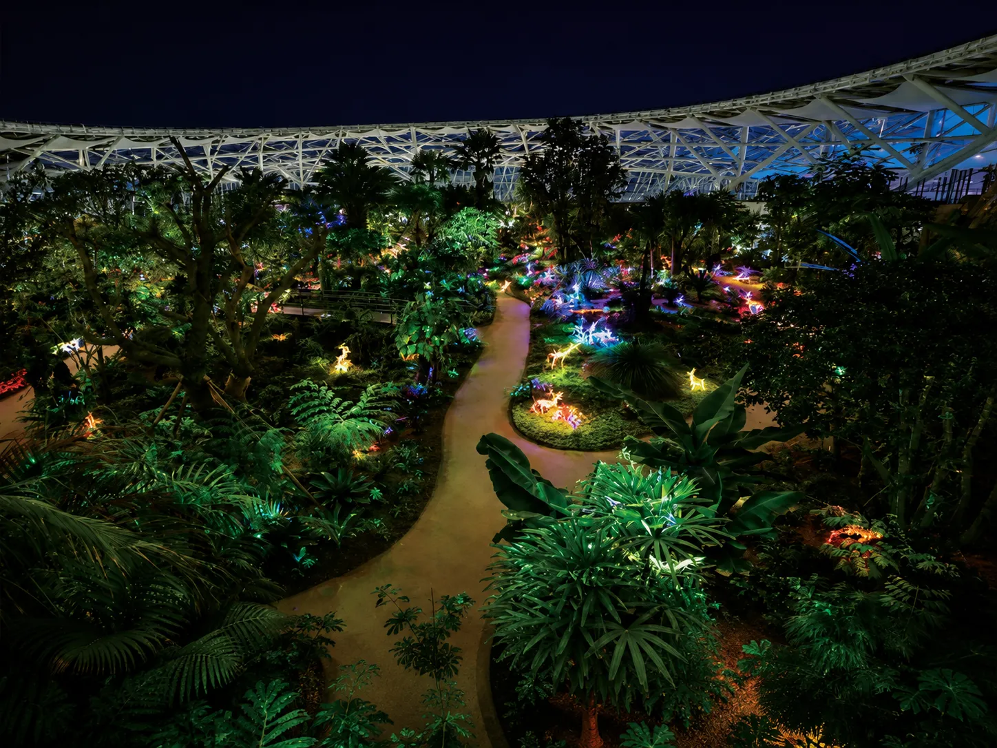 Arrival and landscape lighting at the project